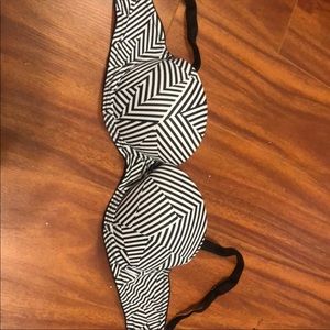 2 Victoria secret Pink strapless push up bras